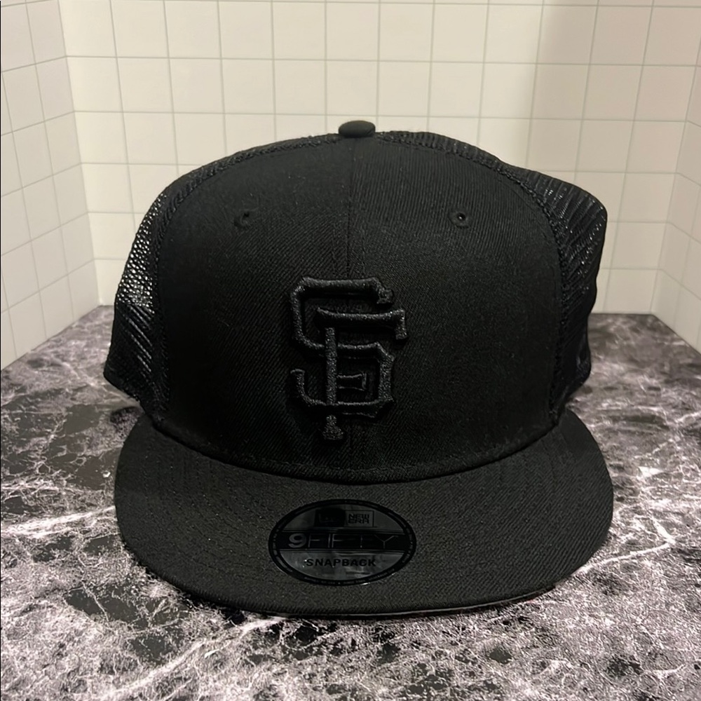 SAN FRANCISCO GIANTS BLACKOUT 9FIFTY TRUCKER